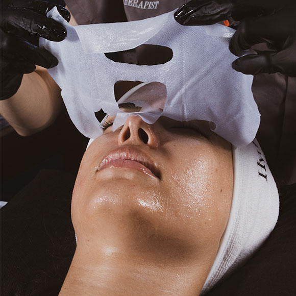 THE EXOSOME HYDRAFACIAL POWERED BY EXOSCRT