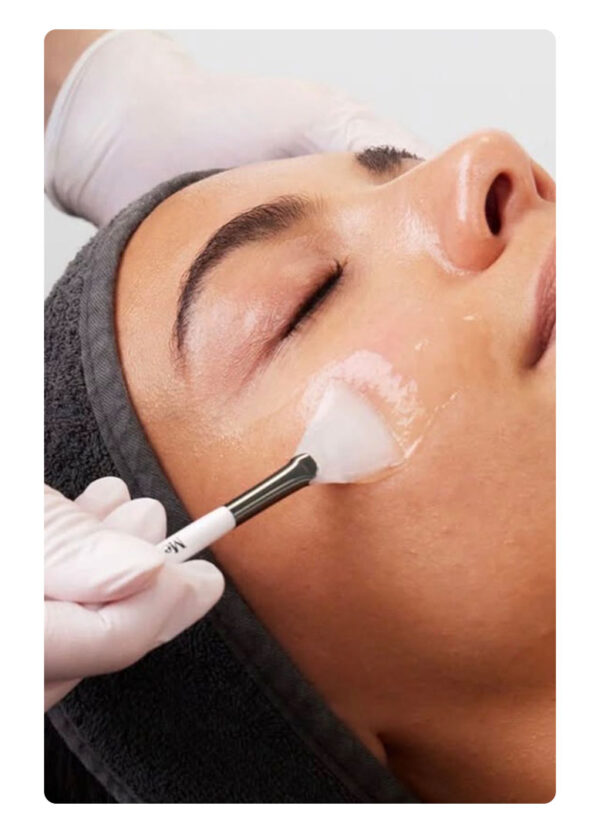 MEDIK8 CLARITY FACIAL