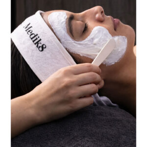 MEDIK 8 DEEP HYDRATION FACIAL