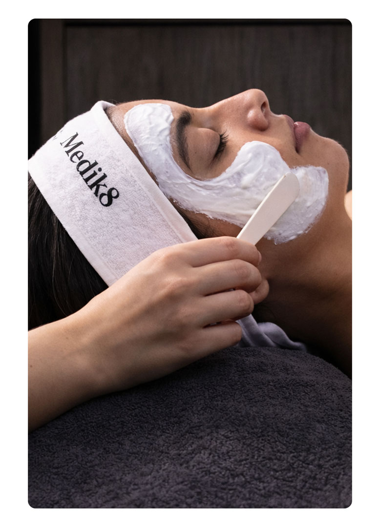 MEDIK 8 DEEP HYDRATION FACIAL