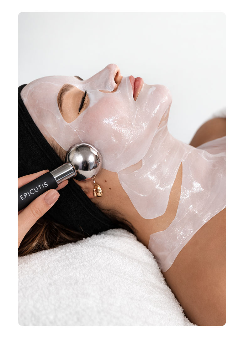 NEW RENEW & RECOVER: ROSTRO, CUELLO Y ESCOTE