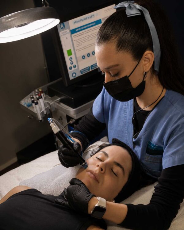 HYDRAFACIAL ESSENTIAL